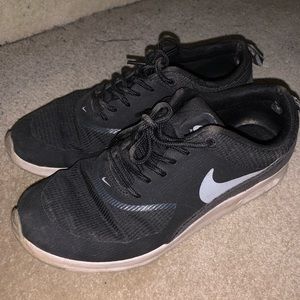 Nike Women’s Air Max Thea